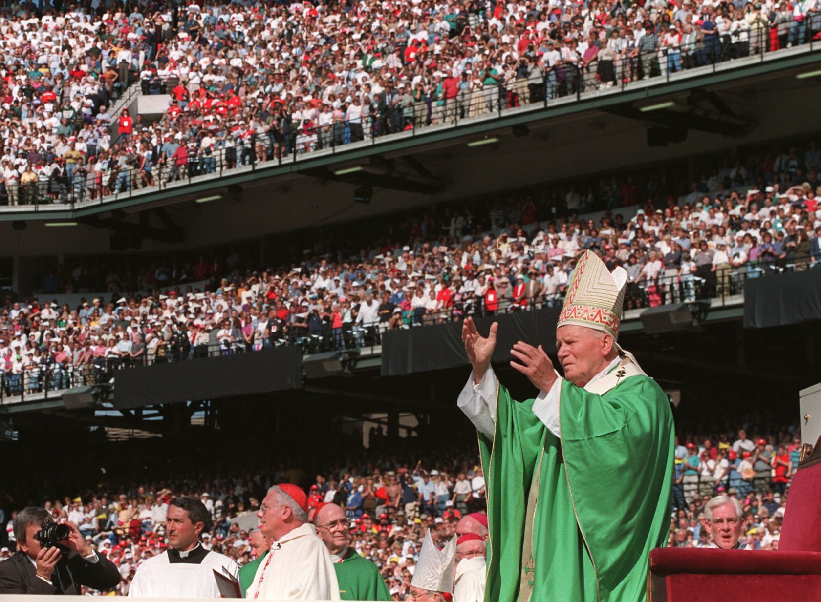 1995: Pope John Paul II in Baltimore